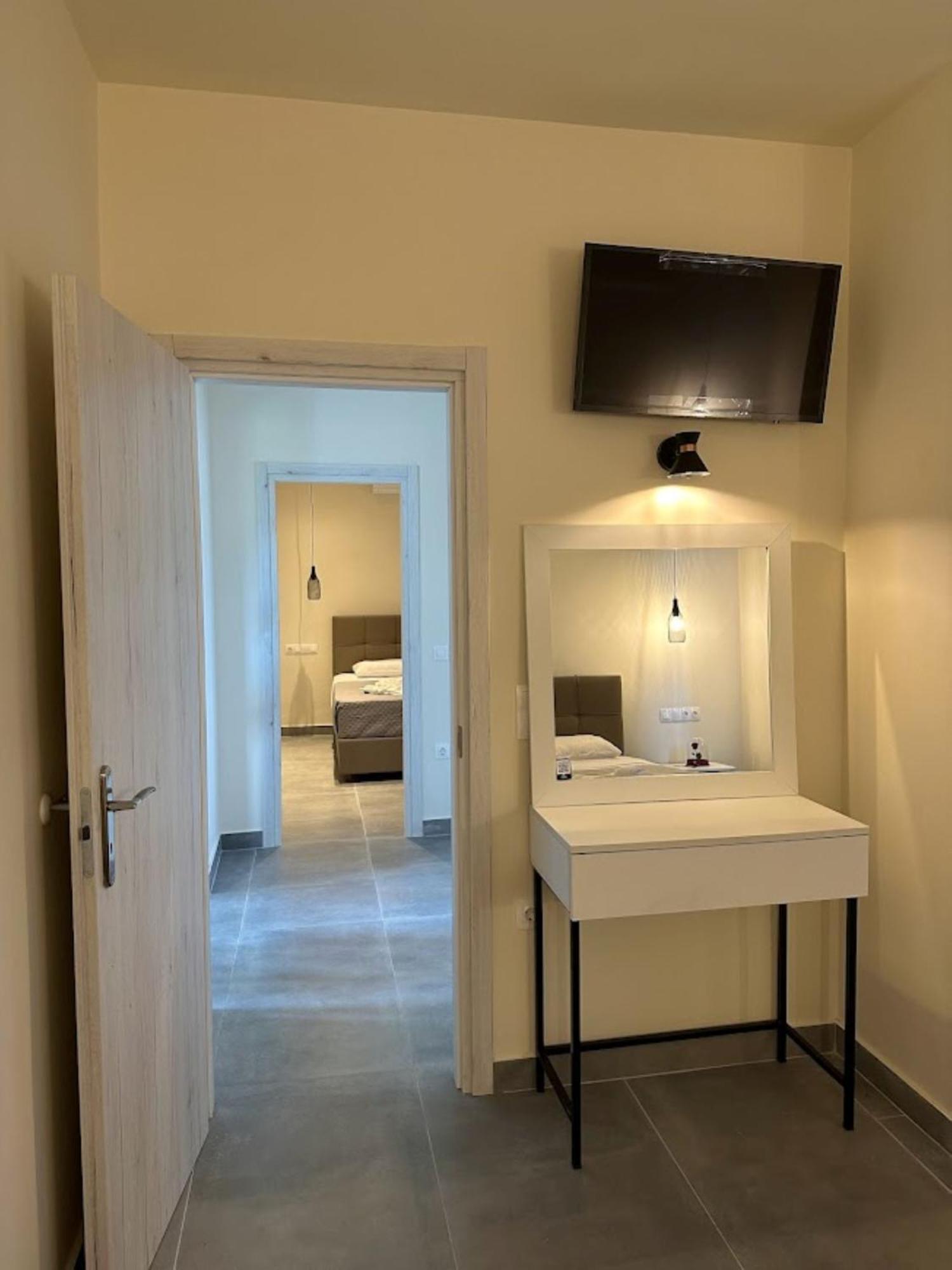 Hotel Aqua Luxury By Estia Roda (Corfu)