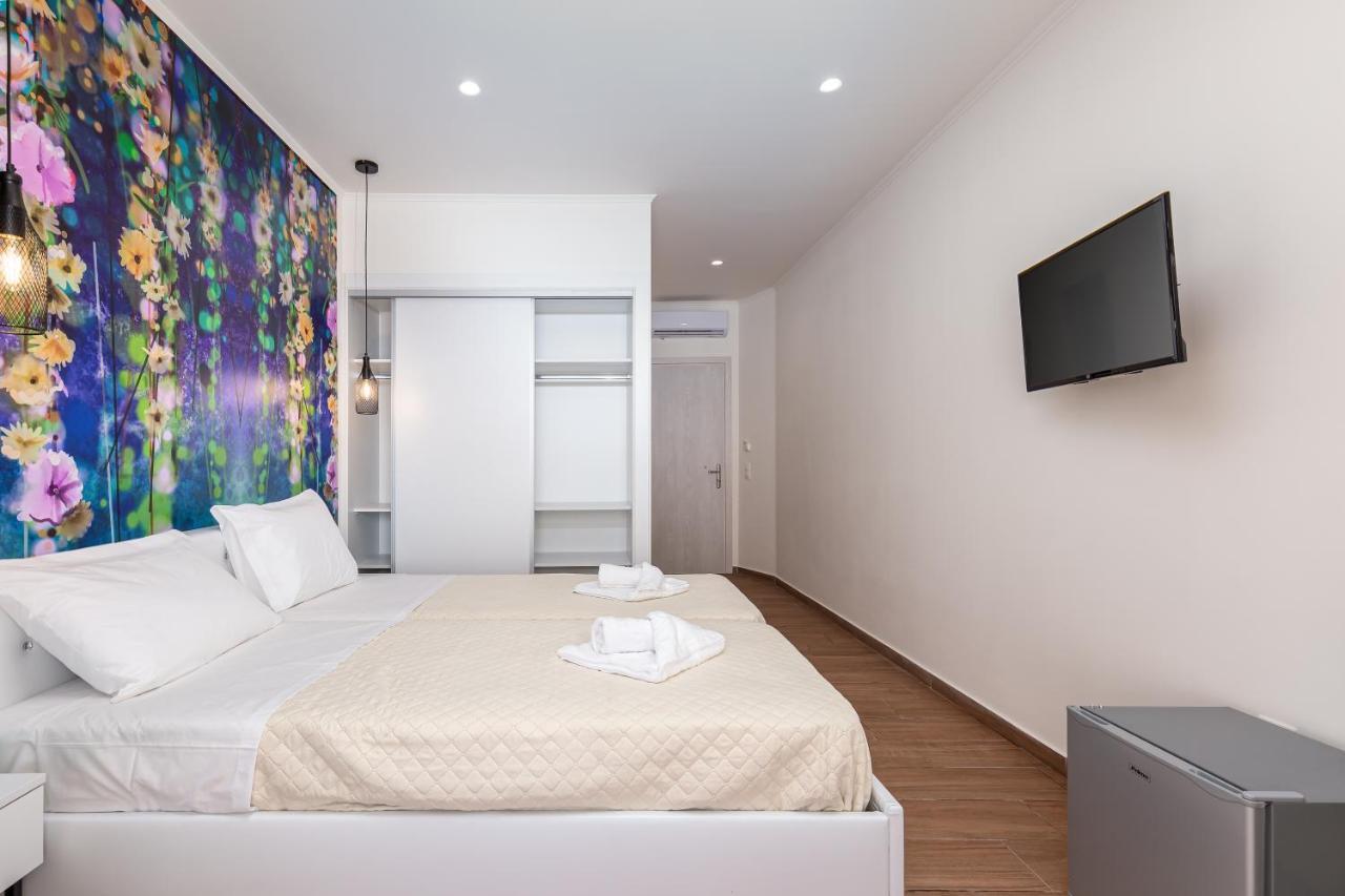 Hotel Aqua Luxury By Estia 4*