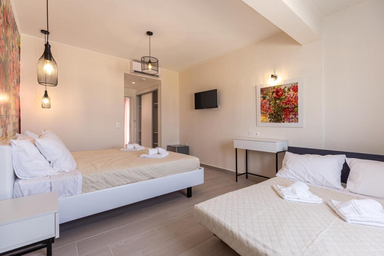Hotel Aqua Luxury By Estia 4*