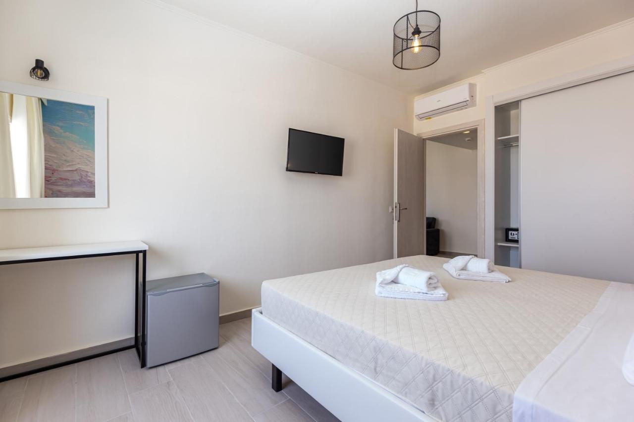 Hotel Aqua Luxury By Estia Roda (Corfu)